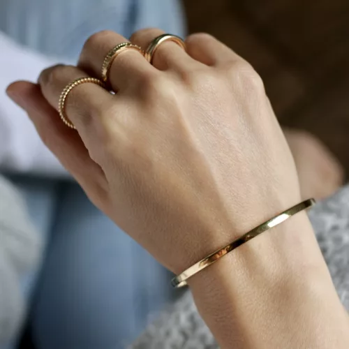 Bracelet jonc doré pour femme