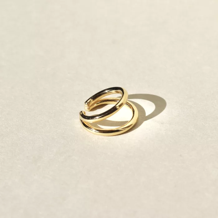 Bijou d'oreille géométrique doré pour femme